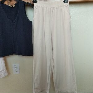 Linen pants size xs elastic waist  wide leg two pockets